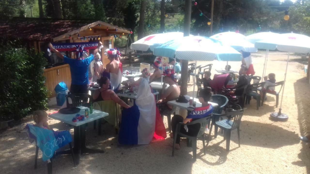 Camping 46 Rainettes Goujounac Exterior foto